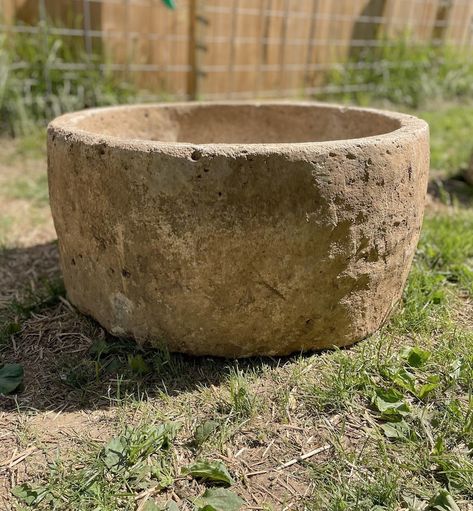 Large Antique Limestone Troughs/planters - Etsy UK Stone House Decor, Planter Fountain, Limestone Fountain, Stone Trough, Rustic Pots, Diy Concrete Planters, Trough Planters, Stone Fountains, Outdoor Stone