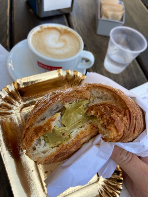 Italian breakfast #cornetti #italy #love Sicilian Breakfast, Mediterranean Mermaid, Pistachio Aesthetic, Italy Breakfast, Breakfast In Italy, Manifest Board, Cozy Lifestyle, Italy Love, Italian Breakfast