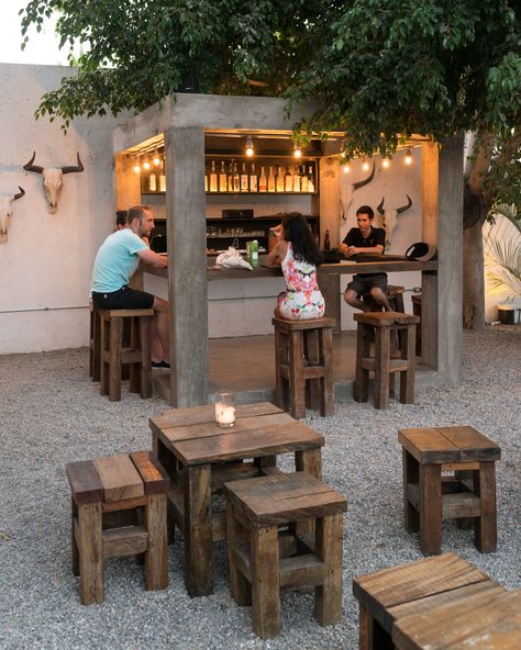 Outdoor Restaurant Patio, Coffee House Design, Outdoor Restaurant Design, Small Coffee Shop, Small Cafe Design, Restaurant Patio, Cafe Shop Design, Small Cafe, Backyard Bar