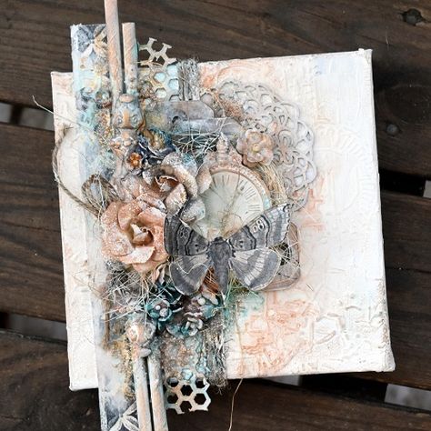 Prima Molds, Canvas Tutorial, Shabby Chic Painting, Mixed Media Layout, Altered Canvas, Mixed Media Art Canvas, Mixed Media Crafts, Mixed Media Tutorials, Mixed Media Projects