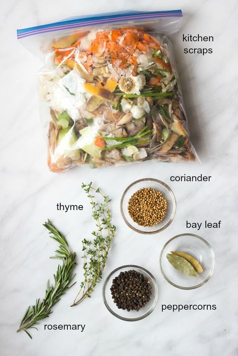 How to Make Vegetable Broth with Kitchen Scraps - homemade vegetable broth has never been easier! Save your scraps and make a broth | littlebroken.com @littlebroken Broth Soups, Vegan Hacks, Vegan Broth, Dinner Hacks, Homemade Vegetable Broth, Stock Recipes, Vegetable Scraps, Kitchen Scraps, Kitchen Guide