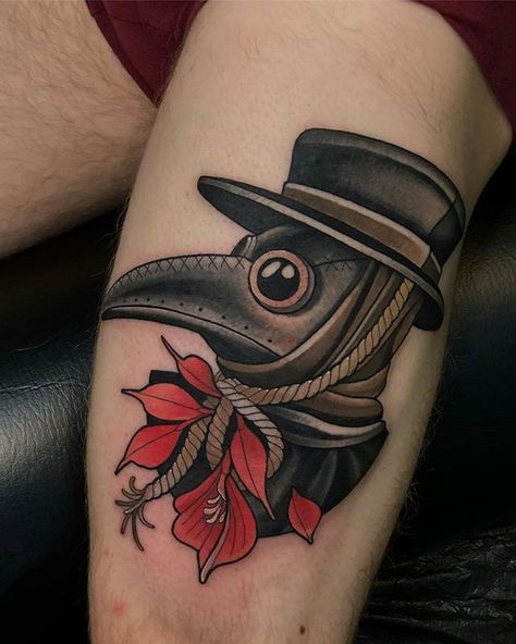 WEBSTA @tattoosnob Plague Doctor by @friedrichuebler at Clownfish Tattoo in Gieben, Germany. Dr Plague Tattoo, Dr Plague, Plague Doctor Tattoo, Dr Tattoo, Doctor Tattoo, Traditional Tattoo Sleeve, Mask Tattoo, Old School Tattoo Designs, Gothic Tattoo