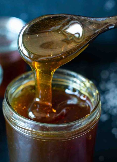 Dandelion Honey Recipe (Easy & Delish) - Carlo Cao Dandelion Honey Recipe, Dandelion Honey, Spring Energy, Food Foraging, Foraging Recipes, Quick Treats, Foraged Food, Agave Syrup, Dandelion Recipes