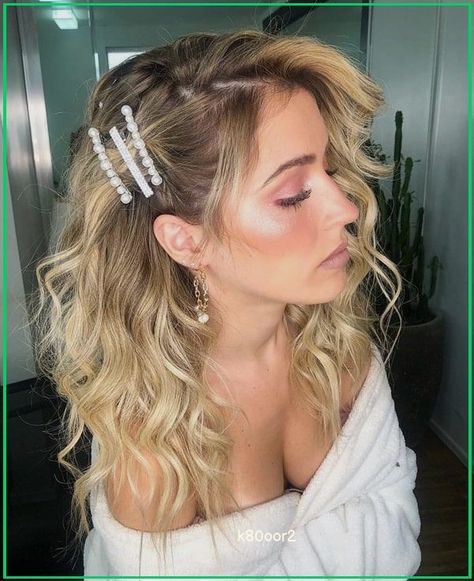 Hair Pinned Back, Bridal Hair Down, Competition Hair, Side Braid Hairstyles, Side Hairstyles, Clip Hairstyles, Penteado Cabelo Curto, Fancy Hairstyles, Wedding Hair And Makeup