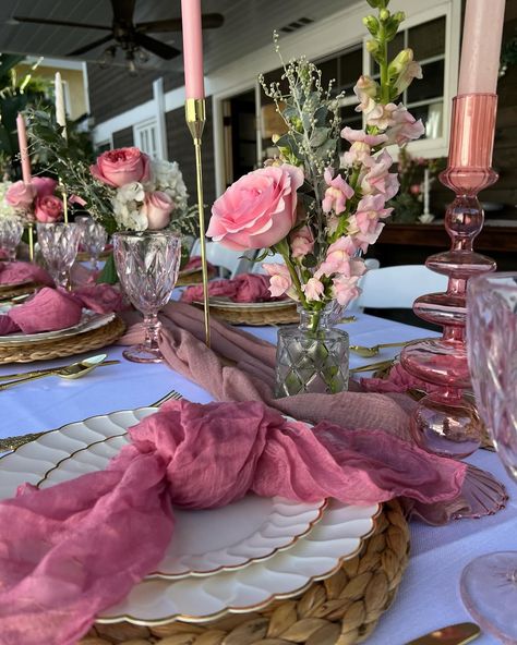 Let us bring your fairytale to life with our enchanting table settings. Immerse yourself and your guests in an elegant candlelit experience. Follow us for more captivating event inspiration! 📍 SoCal #tabledecorations #tablesetting #gardenparty #partydecorations #partycoordinator #partyplanner #birthday #bridalshower #babyshower #weddingplanner #floral #flowerarrangement #centerpieces #centerpiece #quincenera #sweet16 #birthday #birthdayparty #candlelight Floral Table Centerpieces For Party, Pink Floral Table Setting, Pink Floral Tablescape, Birthday Table Set Up, Backyard Karaoke, Elegant Birthday Party Decorations, Floral Birthday Theme, 30th Birthday Table Decor, Sweet Table Party