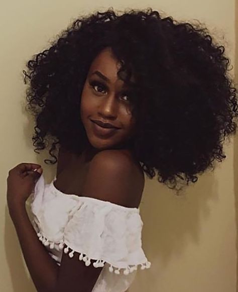 Havana Curls, African Curly Hair, Afro Weave, Medium Natural Hair, Crochet Braids Marley Hair, Medium Natural Hair Styles, Latest Hair Braids, Havana Twists, Bounce Curl