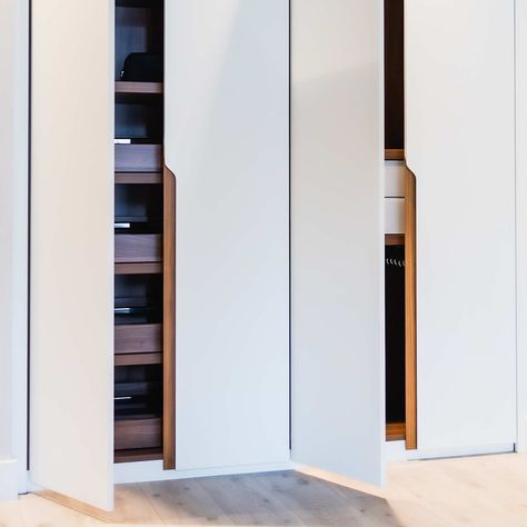 Neatsmith | Hinged Doors Handleless Wardrobe, Fitted Wardrobe Doors, Luxury Wardrobes, Light And Bright Bedroom, Bespoke Wardrobes, Wallpaper Colour, Bright Bedroom, Fitted Wardrobe, Wardrobe Door Handles