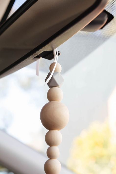 Diy Car Air Freshener Wood, How To Make Your Own Car Air Freshener, Wooden Bead Car Diffuser, Natural Car Air Freshener, Air Freshener Diy, Diy Perfumes, Car Air Freshner, Car Air Freshener Diy, Diffuser Diy