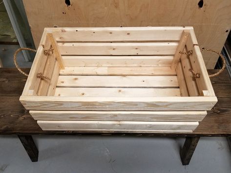 how to build a wooden crate Wooden Crate Plans, Diy Wooden Crates How To Build, How To Make A Wooden Crate Diy, Diy Wooden Basket, Wooden Crates Diy, Wooden Crate Diy, Wooden Crate Ideas, Rancho Life, Wooden Crates Projects