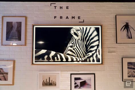 Frame TV blends in with the art ... Photo Frame Wall Ideas, Frame Wall Ideas, Picture Frame Tv, Best Tv Wall Mount, Modern Picture Frames, The Frame Tv, Modern Pictures, Stage Set, Unique Diy Gifts