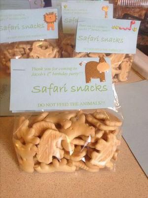 Safari Party Favors Safari Party Favors, Zoo Birthday Party, Jungle Thema, Lion King Birthday, Jungle Theme Birthday, Jungle Birthday Party, Zoo Birthday, Safari Theme Party, Wild One Birthday Party