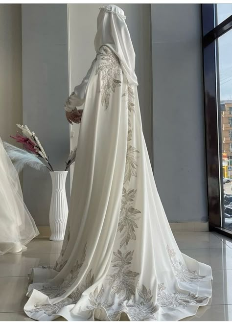 Islamic Wedding Dress, Muslimah Wedding Dress, Nikah Dress, Muslimah Wedding, Hijab Wedding Dresses, Bride Dress Simple, Nikkah Dress, Cape Wedding Dress, Bridal Dress Fashion