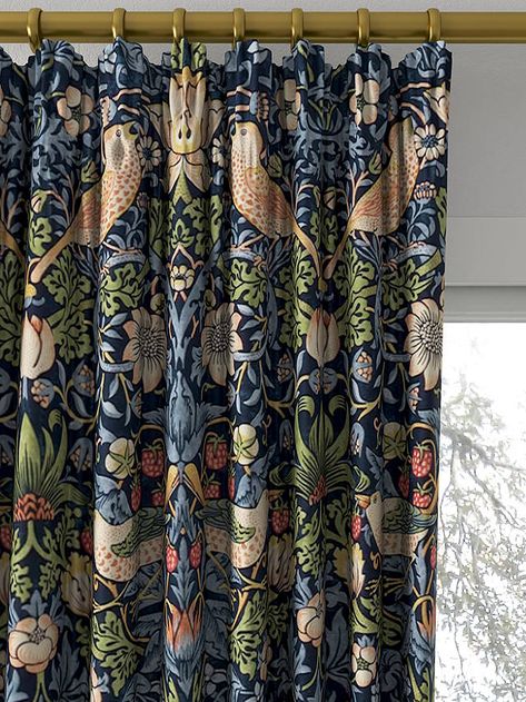 Morris And Co Curtains, William Morris Curtains Living Room, William Morris Curtains, Emerald Green Decor, Living Room Draperies, Feature Wall Living Room, Measuring Curtains, Morris Design, Strawberry Thief