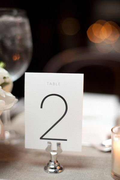 Gallery & Inspiration | Picture - 760433 Printable Table Numbers, Diy Wedding Table, Modern Minimalist Wedding, Beach Wedding Favors, Minimal Wedding, Simple Table, Wedding Signage, Table Number, Seating Chart