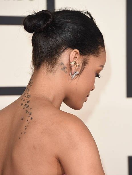 Rihanna Neck Tattoo, Tattoo Rihanna, Rihanna Tattoo, 27 Tattoo, 12 Tattoos, Staples Center, Classy Tattoos, Home Tattoo, February 8