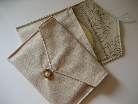 More money envelope ideas Fabric Envelopes, Packaging Idea, Canvas Bag Design, Money Envelope, Fabric Envelope, Clothing Packaging, Handmade Packaging, Diy Envelope, Diy Vetement