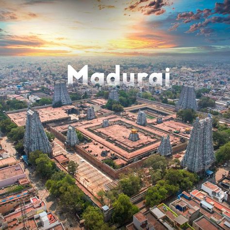 Madurai Meenakshi Amman, Tourism Images, Meenakshi Amman Temple, Meenakshi Amman, Travel India Beautiful Places, Downtown Photography, Certificate Background, Anime Photo Profile Dark, Temple Photography