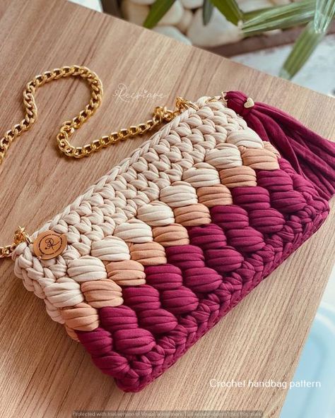 Tote Crochet, Diy Crochet Bag, Free Crochet Bag, Crochet Bag Tutorials, Crochet Bag Pattern Free, Mode Crochet, Bag Pattern Free, Yarn Bag, Crochet Clutch