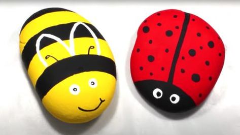 Quick and Easy Ladybug and Bumblebee Painted Rocks | DIY Joy Projects and Crafts Ideas Paint Ladybugs, Bee Rocks, Diy Joy, Rainbow Activities, Painted Rocks Craft, Bottle Cap Crafts, Painted Rocks Diy, Painting Rocks, Paint Rock