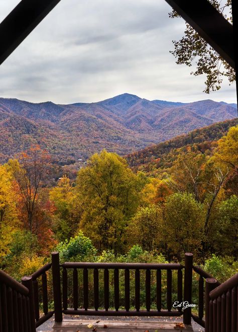 Breathtaking Views! Paved! Hot tub, Rec rm, Golf - Cabins for Rent in Maggie Valley, North Carolina, United States - Airbnb Maggie Valley North Carolina, Luxury Log Cabins, Maggie Valley, Nc Mountains, Hallmark Movie, North Carolina Homes, Mountain Town, Mountain Views, Asheville