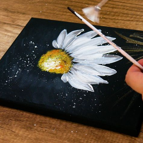 🌼 Flower DAISY Floral - EASY Acrylic Painting | By Paintify Easy Acrylic Painting, Paper Daisy, Gerber Daisies, Daisy Painting, Flower Daisy, Texture Paint, Simple Acrylic Paintings, Paint And Sip, Painted Clothes