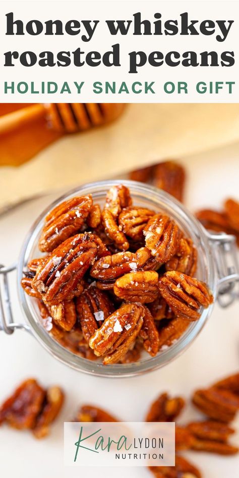 Pecans never tasted better! This honey whiskey roasted pecan recipe is the perfect blend of salty and sweet. It's an easy, delicious homemade edible gift idea, snack for holiday parties, or to keep in the pantry for when the snack cravings strike! Toasted Pecans Recipe, Roasted Pecans Recipe, Honey Roasted Pecans, Pecan Recipe, Honey Whiskey, Christmas Gift Wrapping Diy, Gift Wrapping Diy, Honey Toast, Quick Bites