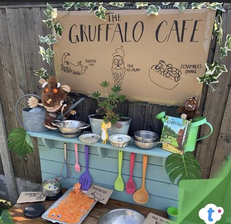 Gruffalo Eyfs, World Book Day Activities, Gruffalo Activities, Gruffalo Party, World Book Day Ideas, Cardboard Sign, Gruffalo's Child, Forest School Activities, Role Play Areas