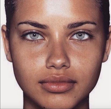 Contouring Makeup, Drag Make-up, Make Up Inspiration, Makeup Tricks, Contour Makeup, Contouring And Highlighting, Without Makeup, Adriana Lima, All Things Beauty