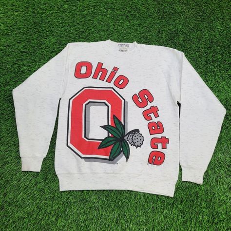 Check out these vintage Ohio State Buckeyes items featuring sweatshirts and shirts 🏈👕 Perfect for any season and proudly made in the USA! #OhioStateBuckeyes #Vintage #CollegeFootball 🇺🇸 Ohio State Apparel, Ohio State Outfit, Ohio State Sweatshirt, Vintage Ohio State, Retro Sportswear, College Apparel, Vintage Sportswear, Sportswear Fashion, Sports Apparel