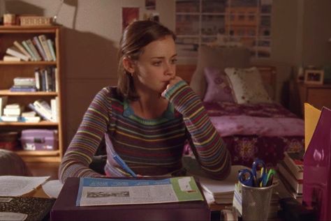 Willow Hale, Rory Gilmore Style, Study Core, Spencer Hastings, Lorelai Gilmore, North Country, Academic Motivation, Movie Series, Study Motivation Inspiration