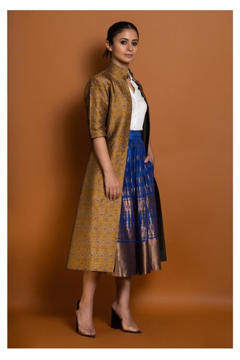 Indian Plus Size Fashion, Jacket Indowestern Outfit, Banarasi Jacket Suit, Indian Silk Suits, Brocade Indo Western Outfits, Brocade Skirt And Blouse Styles, Unique Indo Western Outfits For Women, Indian Fusion Wear, Banarasi Skirt