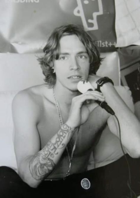 Brandon Boyd 90s, Brandon Boyd Art, Rockstar Lifestyle, Brandon Boyd, Metal Boy, John Frusciante, Tyler Durden, Ryan Ross, Jeff Buckley