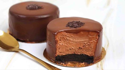 Brze Torte, Moose Cake, Oreo Mousse, No Bake Chocolate Cake, Choc Mousse, Chocolate Mousse Cake Recipe, Fancy Desserts Recipes, Easy Chocolate Mousse, Mousse Cake Recipe