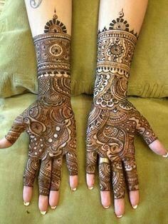 Miskeen Jahan Mehendi Artist Info & Review | Mehendi in Hyderabad | Wedmegood Arabic Bridal Mehndi Designs, Pakistani Mehndi Designs, Rajasthani Mehndi, Easy Mehndi Designs, Rajasthani Mehndi Designs, Pakistani Mehndi, Indian Mehndi Designs, Mehndi Designs 2018, Bridal Mehendi Designs Hands