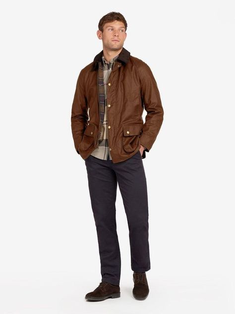 As it is in the photos the quality is not 10 but it is OK Barbour Ashby, Barbour Wax Jacket, Barbour Wax, Country Attire, Wax Jacket, Waxed Cotton Jacket, London Shopping, Wax Jackets, Winter Layering