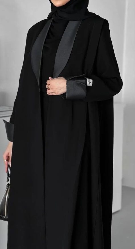 Modern Abaya Pattern, Classy Abaya, Abayas Black, Women Formal Wear, Simple Abaya Designs, Stylish Abaya, Islamic Modest Fashion, Abaya Designs Latest, Abaya Black