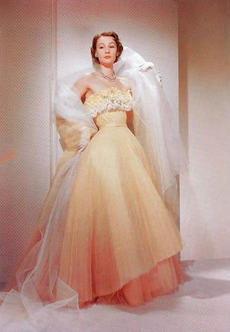 Tulle Time! - Dorothea's Closet Vintage 1950s Ball Gown, Jacques Fath, Fifties Fashion, Look Retro, Fashion 1950s, Vintage Gowns, Vintage Couture, Old Fashion, Moda Vintage