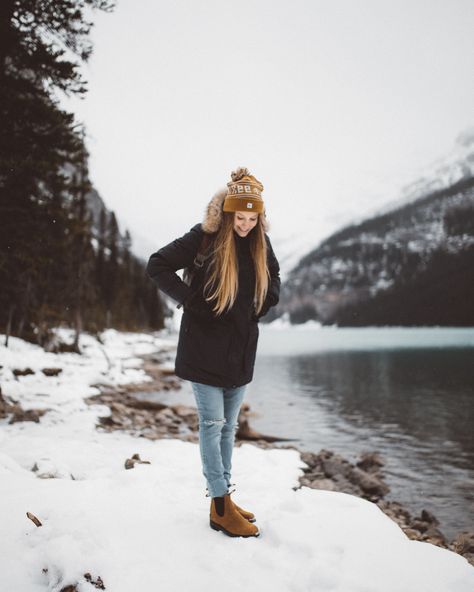 Where form meets function. With a lean profile and square toe, these boots are built for those who walk from the woods to dinner. #blundstone #blundstoneboots #blundstoneusa #leatherboots #chealseaboots #outfitideas #washington #outdoors Heeled Blundstone, Blundstone High Top Boots, Blundstone Women Outfit, Winter Photoshoots, Blundstone Boots Blundstone Usa, Blundstone Outfit, Blundstone 585, Blundstone Boots 1306, Blundstone Women