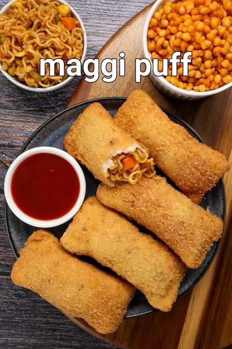 maggi puff recipe | maggi bread puff | maggi bread pockets Food With Bread Slices, Bread Recipes Spicy, Yummy Recipes For Breakfast, Unique Maggie Recipe, Unique Serving Ideas, Easy Food Recipes With Bread, Unique Snack Recipes, Bread Dishes Recipes, Fried Maggi Recipe