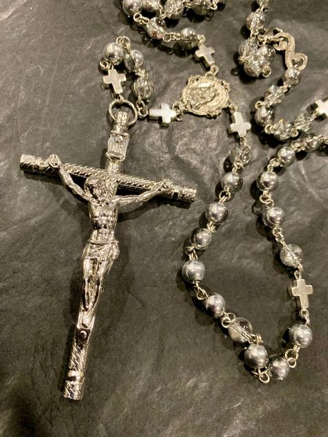 Silver plated with silver and clear glass beads . Small silver coated cross beads as well. It does have a clasp so you can use it in multi ways. Beautiful piece. Rosary Cross, Cross Beads, Dope Jewelry Accessories, Jewelry Accessories Ideas, Dope Jewelry, Jewelry Lookbook, Christian Jewelry, Cross Jewelry, Chrome Hearts