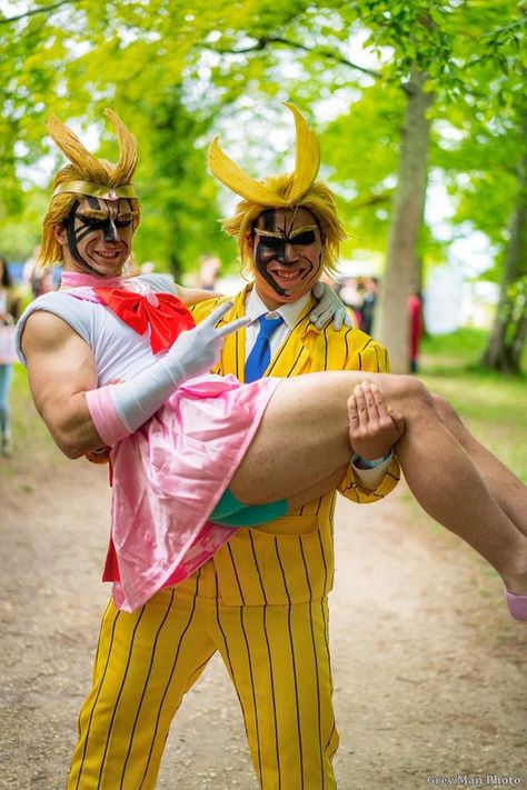 Bnha cosplay All Might Cosplay, Hero Meme, Bnha Cosplay, My Hero Academia Costume, Anime Cosplay Makeup, Mha Cosplay, All Might, Hero Costumes, My Hero Academia Memes