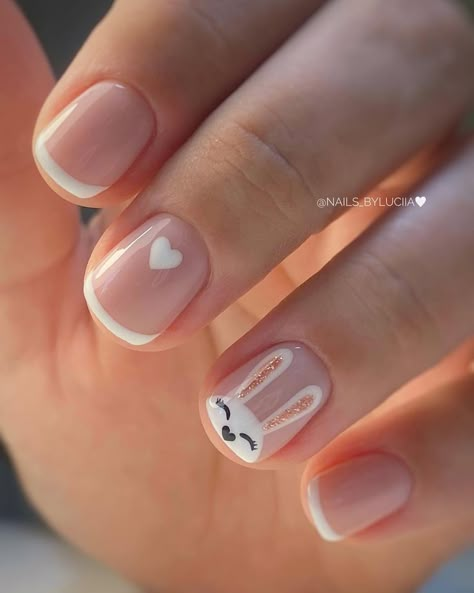 Short Nail Art Ideas, Spring Nail Art Designs, Birthday Nail Art, Acrylic Nail Designs Classy, Short Nail Art, Short Nail Ideas, Stylish Petite, Cute Short Nails, Hello Nails