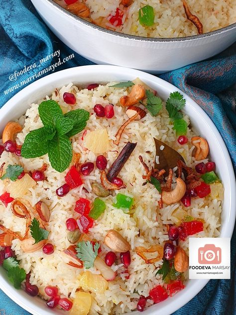 Kashmiri Pulao, Jelly Sweet, Ghee Butter, Strawberry Jelly, Rice Pilaf, Seasoned Rice, Caraway Seeds, Fried Onions, Fennel Seeds