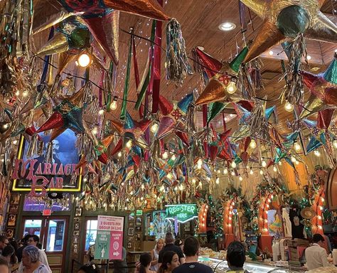 The 23 most Instagram-worthy bars and restaurants in San Antonio San Antonio Texas Restaurants, Restaurants San Antonio, San Antonio Riverwalk Restaurants, San Antonio Restaurants, San Antonio Food, Sichuan Food, Arizona Trip, San Antonio Riverwalk, San Antonio River