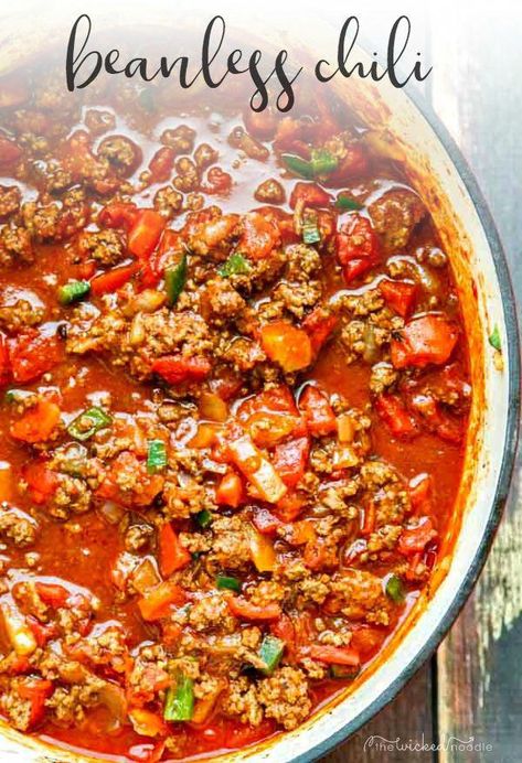 Are you looking for an easy, healthy beanless chili recipe that works with both beef or turkey? This is the BEST recipe and it can be made on the stove, in your crockpot or the Instant Pot. You could even sub hot dogs and make it just for the kids. Great for keto, too! | #recipes #chili #dinner #instantpot #nobeans #dinnerrecipe Beanless Chili Recipe, Beanless Chili, Carne Adobada, Tartiflette Recipe, Chili Dinner, Recipes Chili, Chili Recipe Crockpot, Crockpot Chili, Chilli Recipes