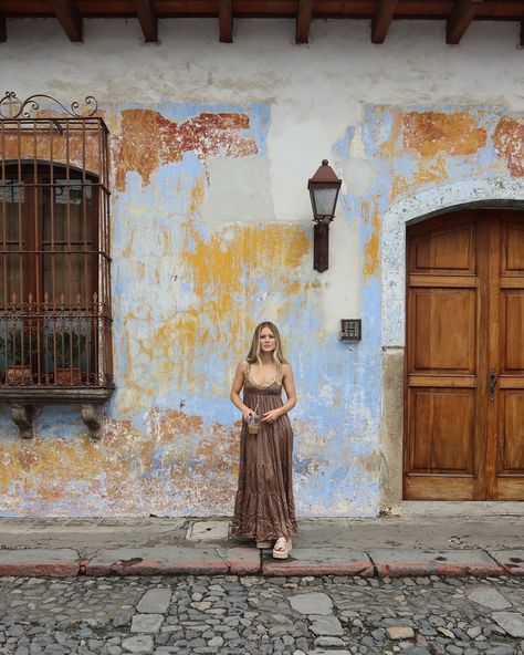 Our favorite wall in Antigua☕️🌀 Xv Dresses, Mexico Pictures, Unique Senior Pictures, July 15, Down South, Central America, Photoshoot Poses, Mexico City, Instagram Pictures