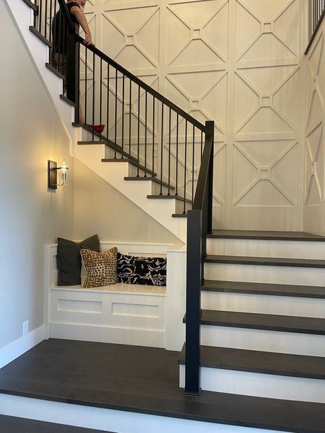 Staircase Feature Wall Ideas, Fretwork Wall Panels Diy, 2 Story Focal Wall, Cheap Wall Paneling, Accent Wall Stairwell, Staircase Feature Wall, Accent Wall Staircase, Stair Accent Wall, Stairwell Wall Ideas