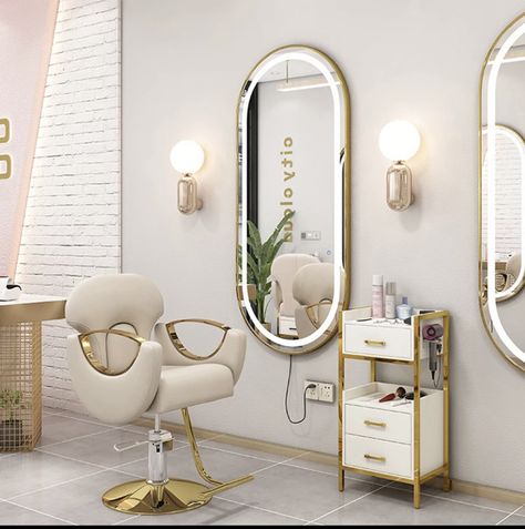 Luxury Home Hair Salon, White Salon Chairs, Cream And Gold Salon Decor, Styling Chairs For Salon, Gold Salon Ideas, Aestethic Beauty Salon, Styling Chairs Salon, Salon Chairs Ideas Furniture, White And Gold Salon