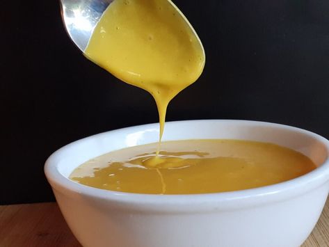 Substitutes for Cheese Whiz - The Kitchen Community Cheese Whiz Sauce, Sour Milk Recipes, Cheddar Cheese Powder, Different Types Of Cheese, Cheese Product, Cashew Cheese Sauce, Sour Milk, Cheese Whiz, Homemade Cheese Sauce