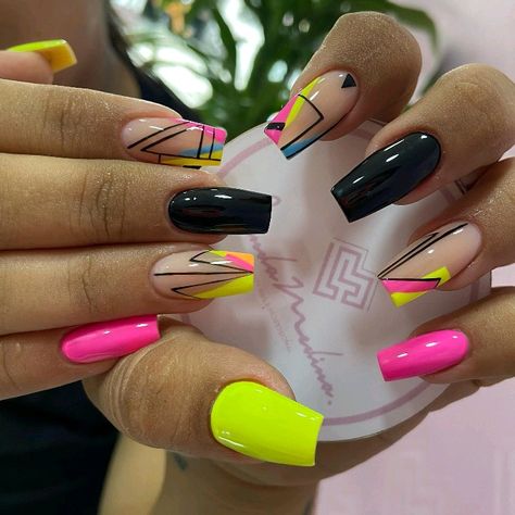 Acrylic Toe Nails, Sassy Nails, Dope Nail Designs, Nails 2023, Acrylic Nails Coffin Short, Pink Acrylic Nails, Neon Nails, Beach Nails, Dipped Nails